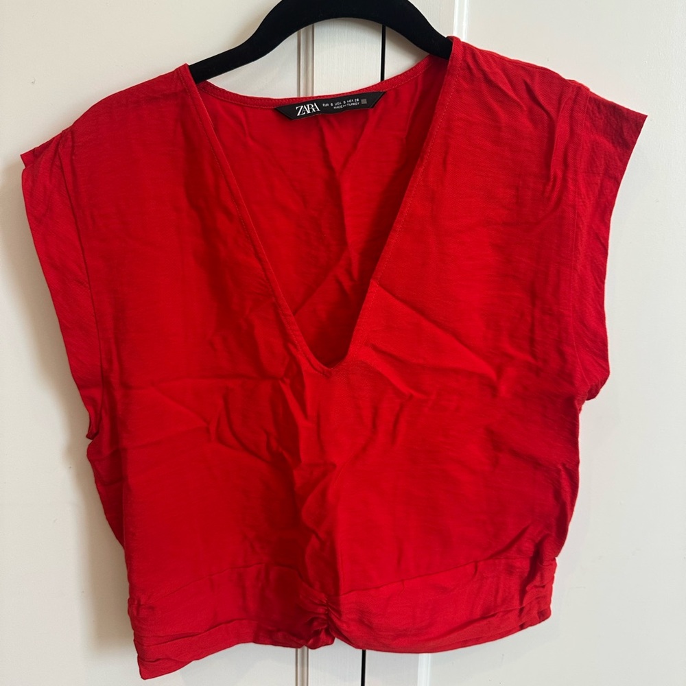 Zara Red Sleeveless Crop Blouse